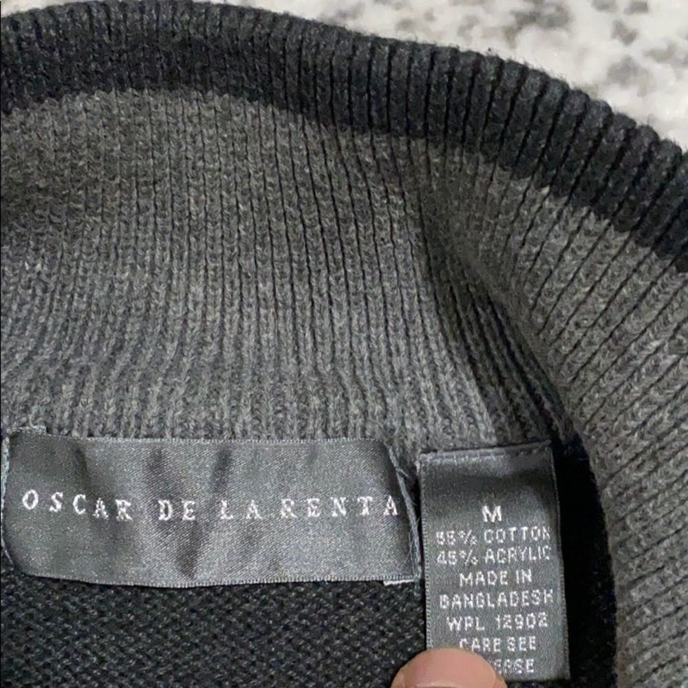Oscar De La Renta 1/4 zip sweater size M grey EUC - Picture 5 of 8